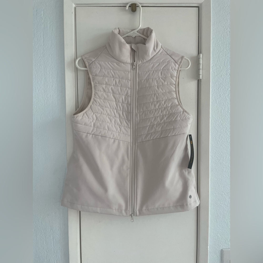 🌺 new off-white Quilted Vest- “Stretch The Rules” brand- very thin, lightweight